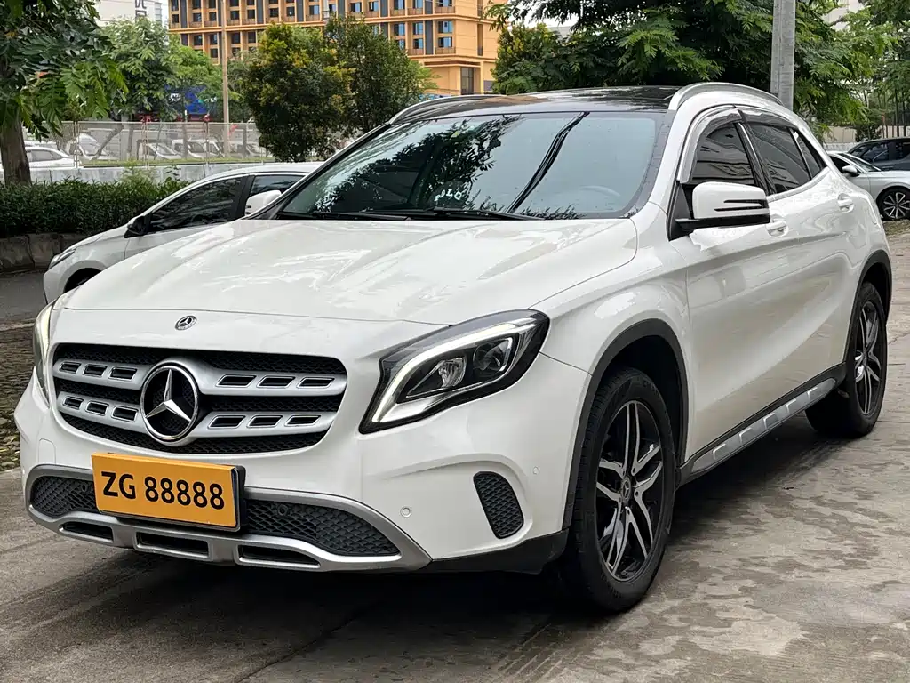 Mercedes-Benz GLA 2017 — фото 1