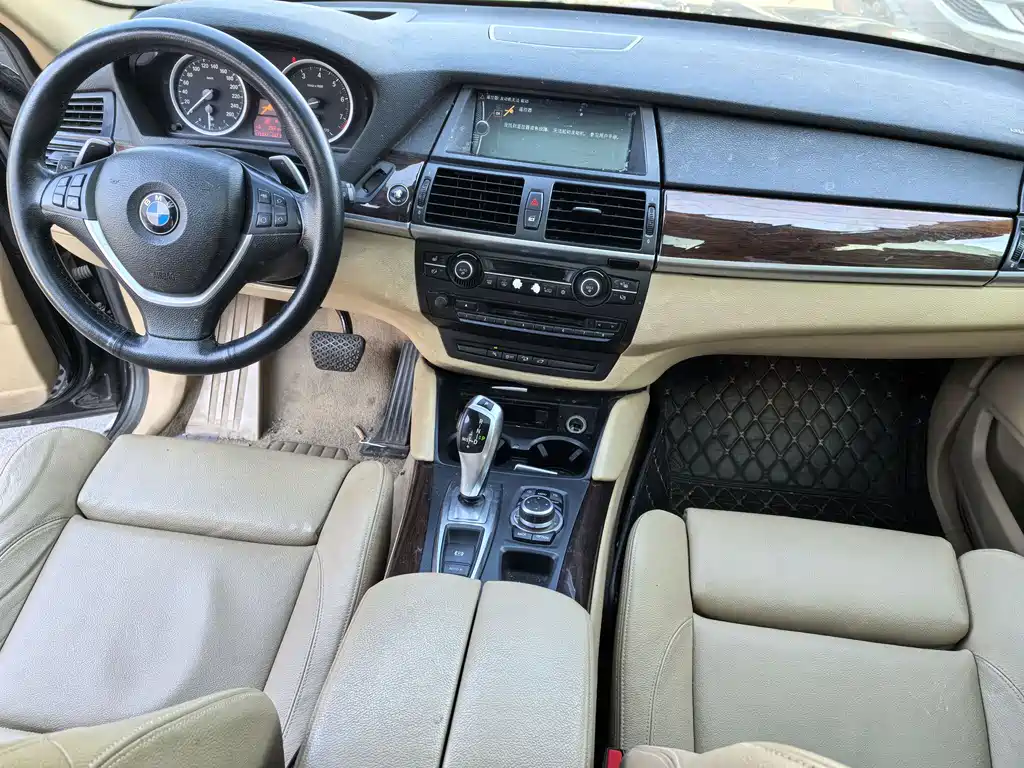 BMW X6 2012 — фото 11