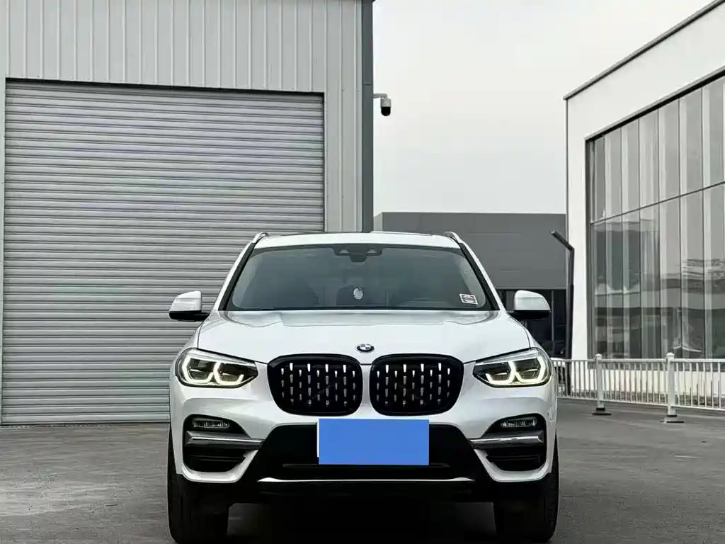 BMW X3 2018 — фото 2