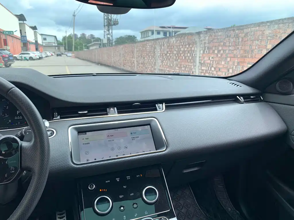 Land Rover Evoque 2020 — фото 7