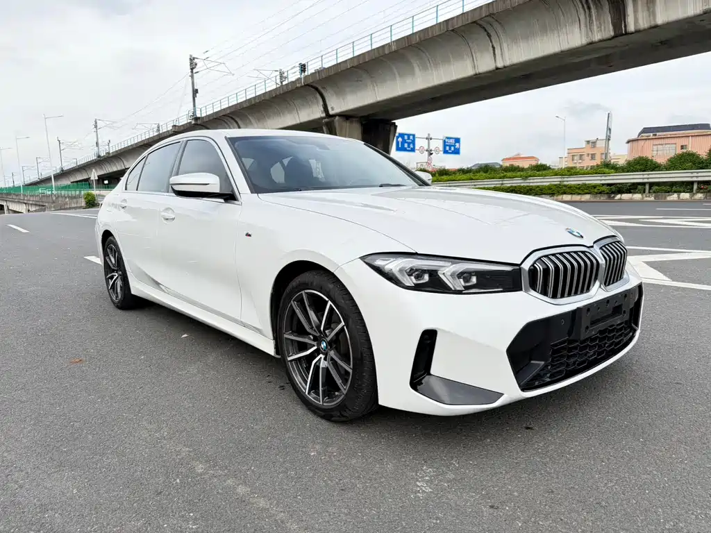 BMW 3 Series 2023