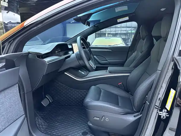 Tesla Model X 2023