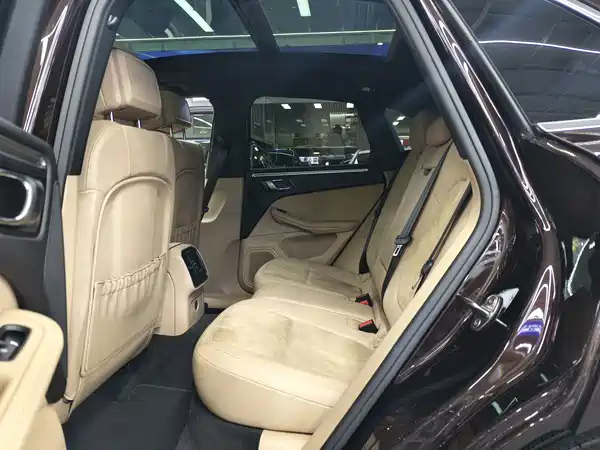 Porsche Macan 2020