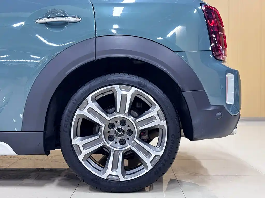 MINI Countryman 2020 — фото 11