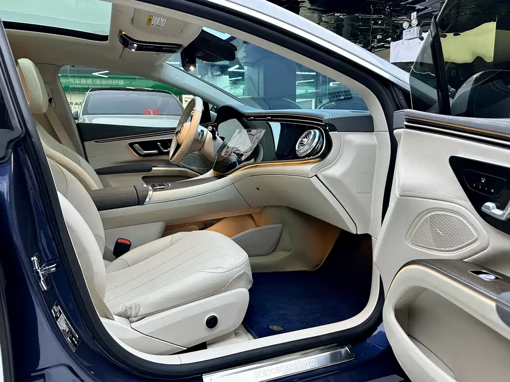 Mercedes-Benz EQS 2022 — фото 11