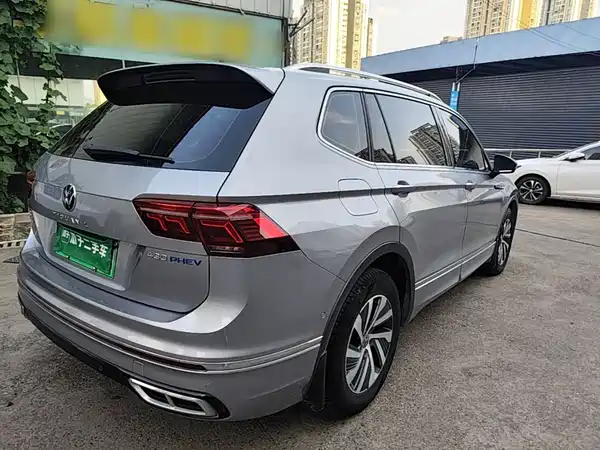 Volkswagen Tiguan L Plug-In Hybrid 2022