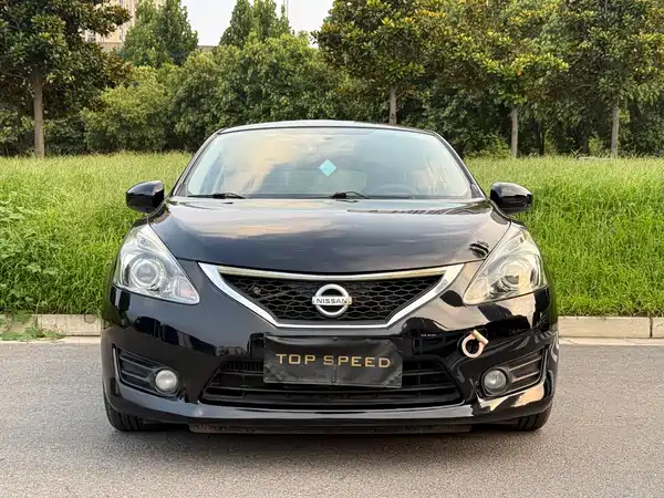 Nissan Tiida 2012