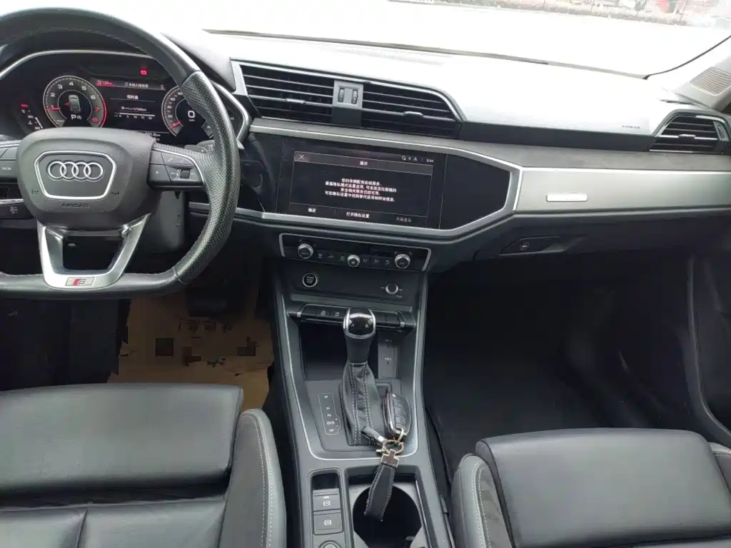 Audi Q3 Sportback 2023 — фото 9