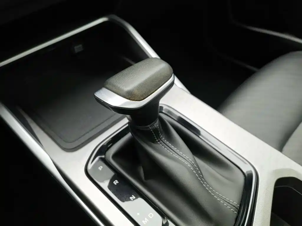 Geely Emgrand 2023 — фото 13