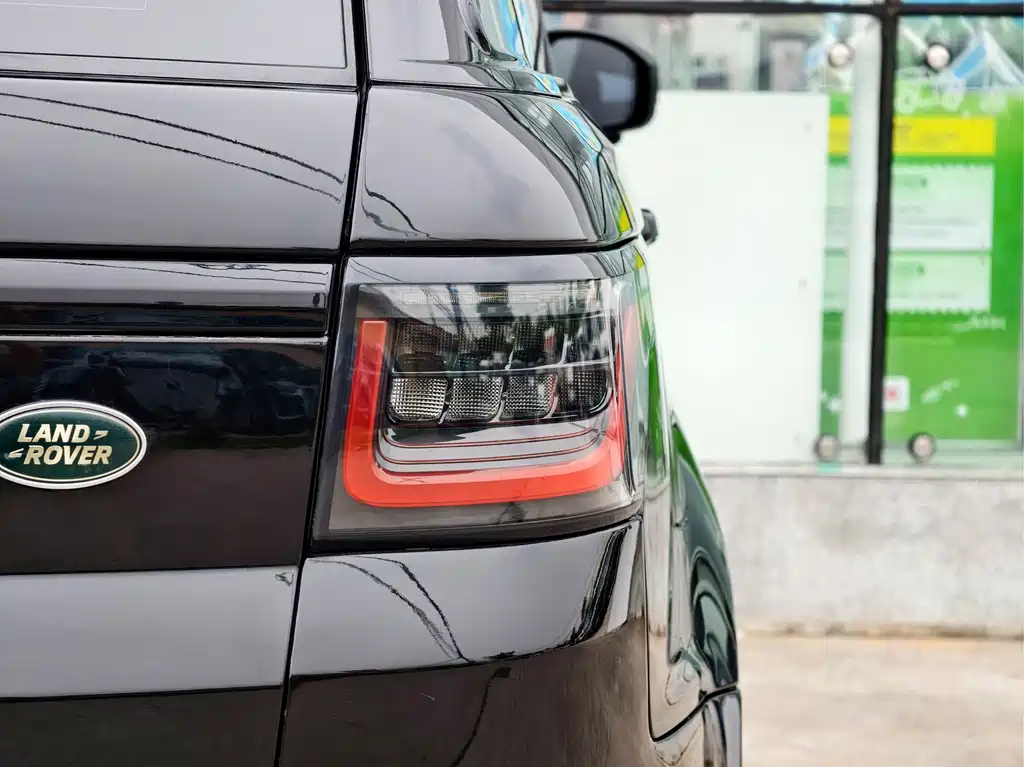 Land Rover Range Rover Sport 2017 — фото 9