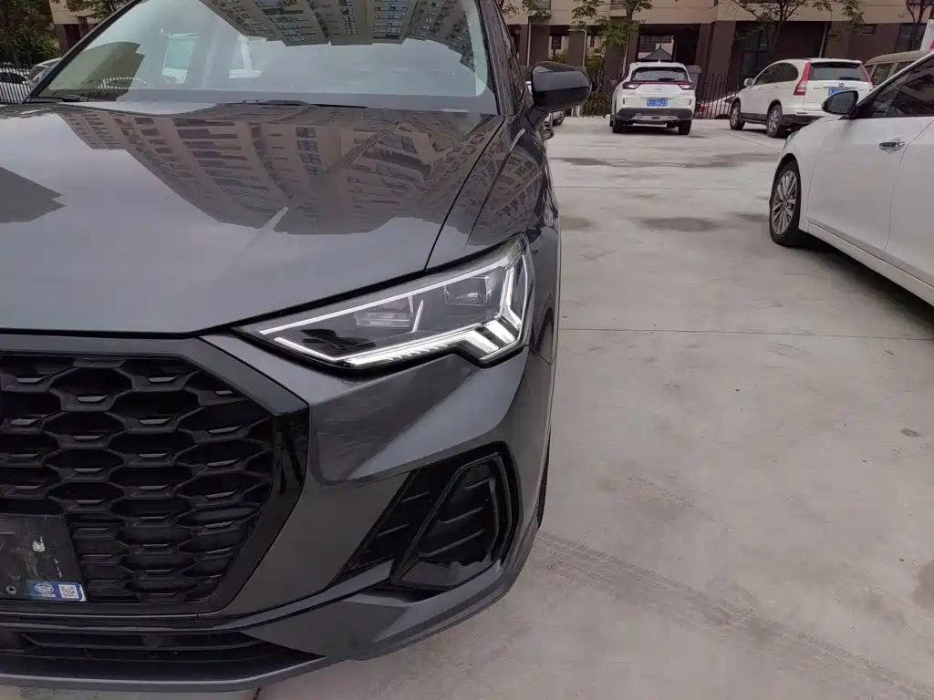 Audi Q3 Sportback 2023 — фото 18