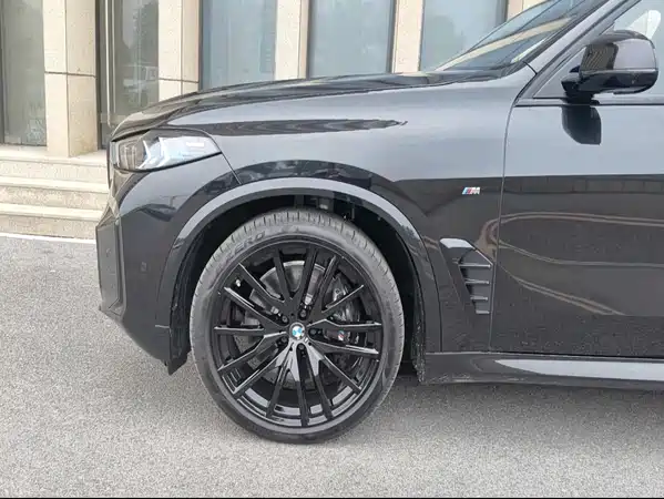 BMW X5 2025