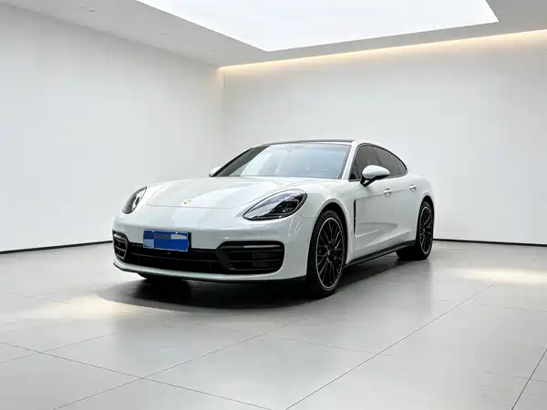 Porsche Panamera 2024