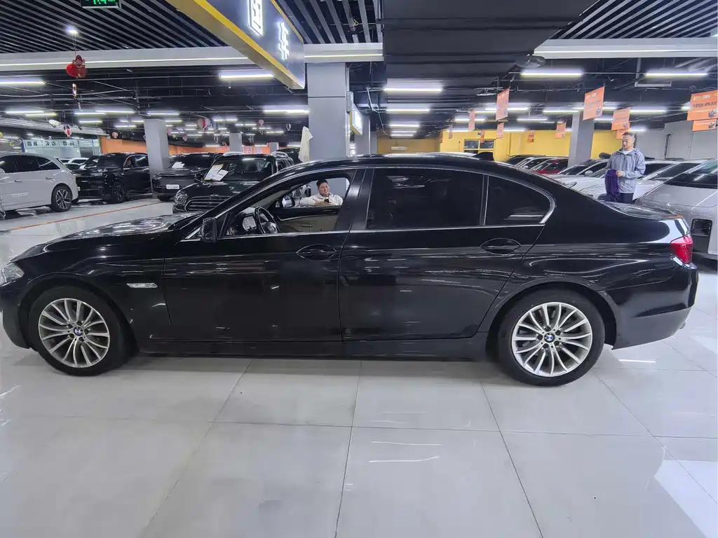 BMW 5 Series 2012
