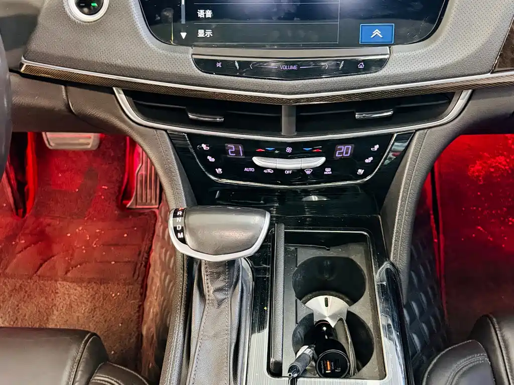 Cadillac CT6 2016 — фото 10
