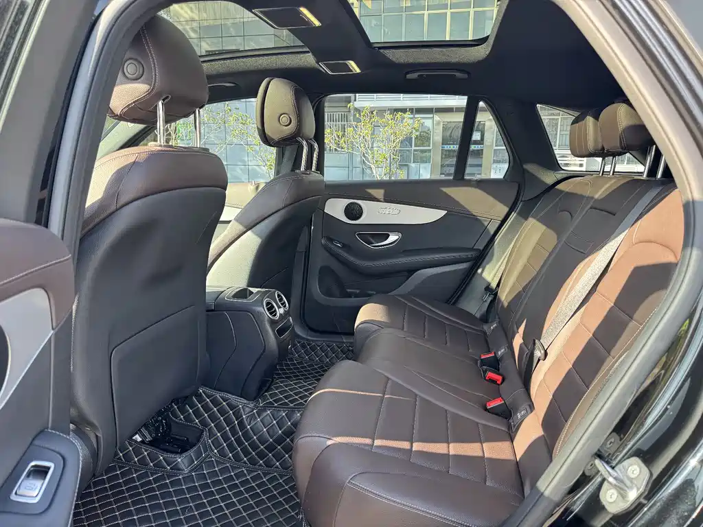 Mercedes-Benz GLC 2022 — фото 16