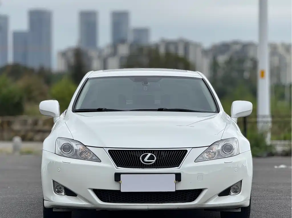 Lexus IS 2008 — фото 2
