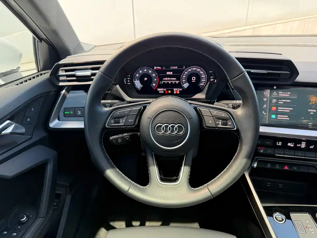 Audi A3 2022 — фото 12