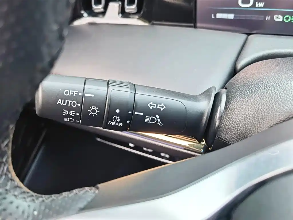 GAC Motor Trumpchi M8 2025 — фото 28