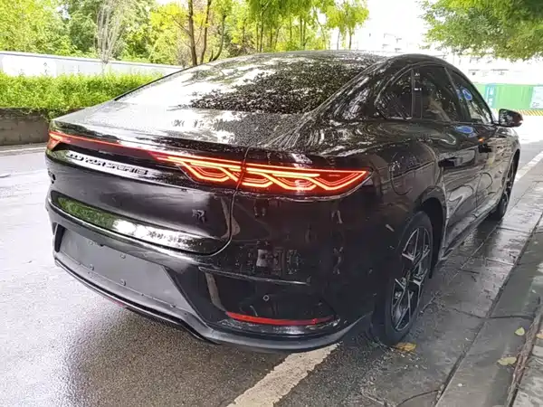 BYD Han 2024