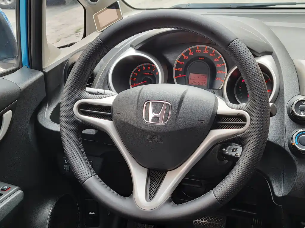 Honda Fit 2014 — фото 11