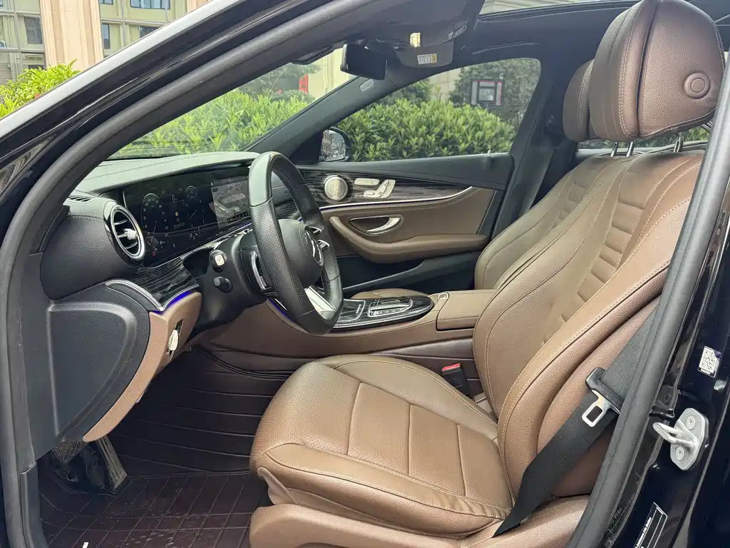 Mercedes-Benz E-Class 2020 — фото 8