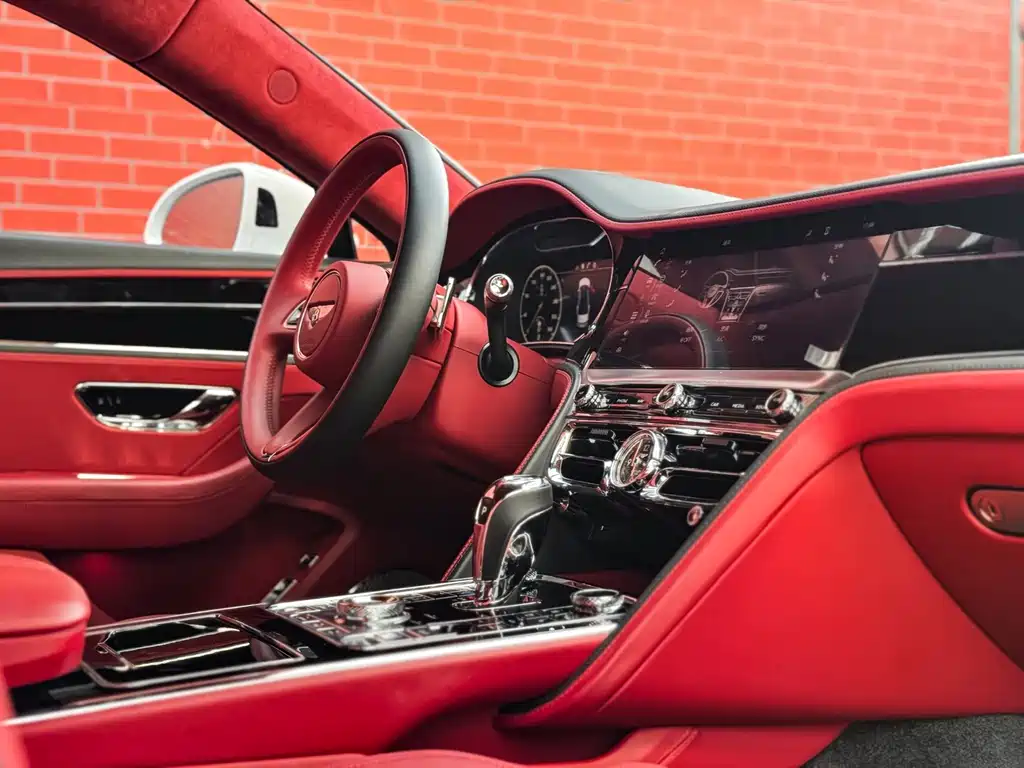 Bentley Flying Spur 2022 — фото 11