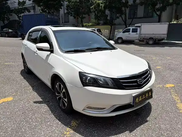 Geely Emgrand 2015