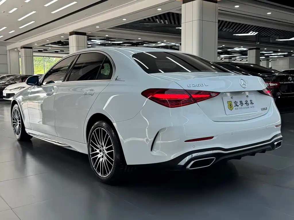 Mercedes-Benz C-Class 2023 — фото 5