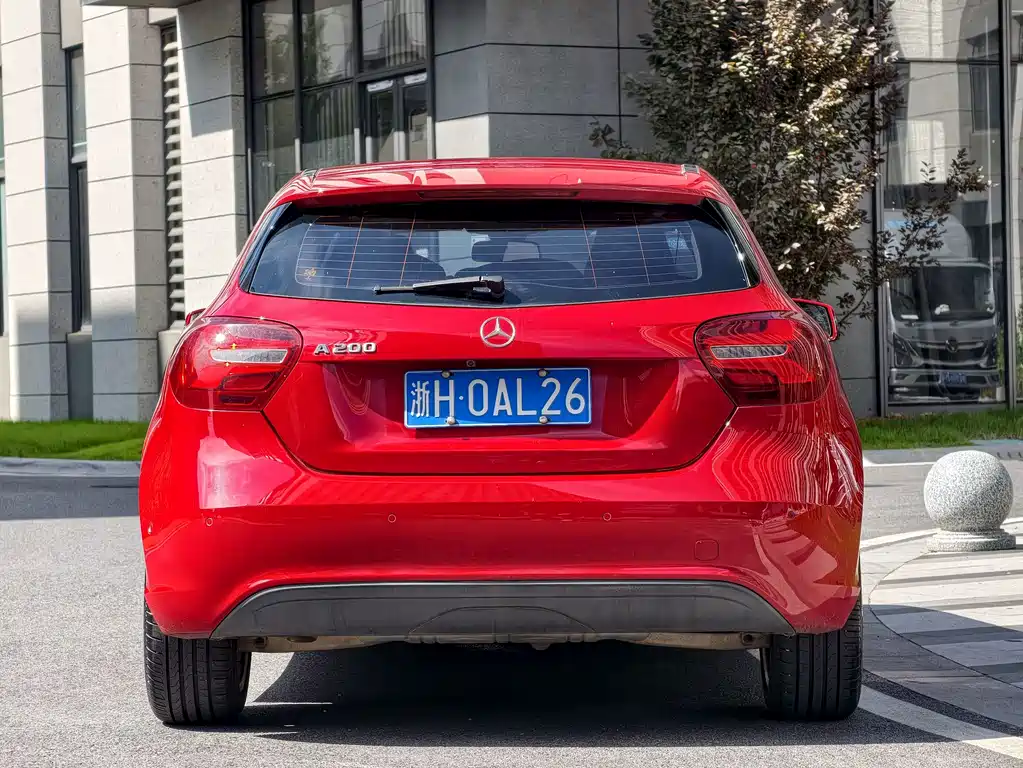 Mercedes-Benz A-Class 2017 — фото 8