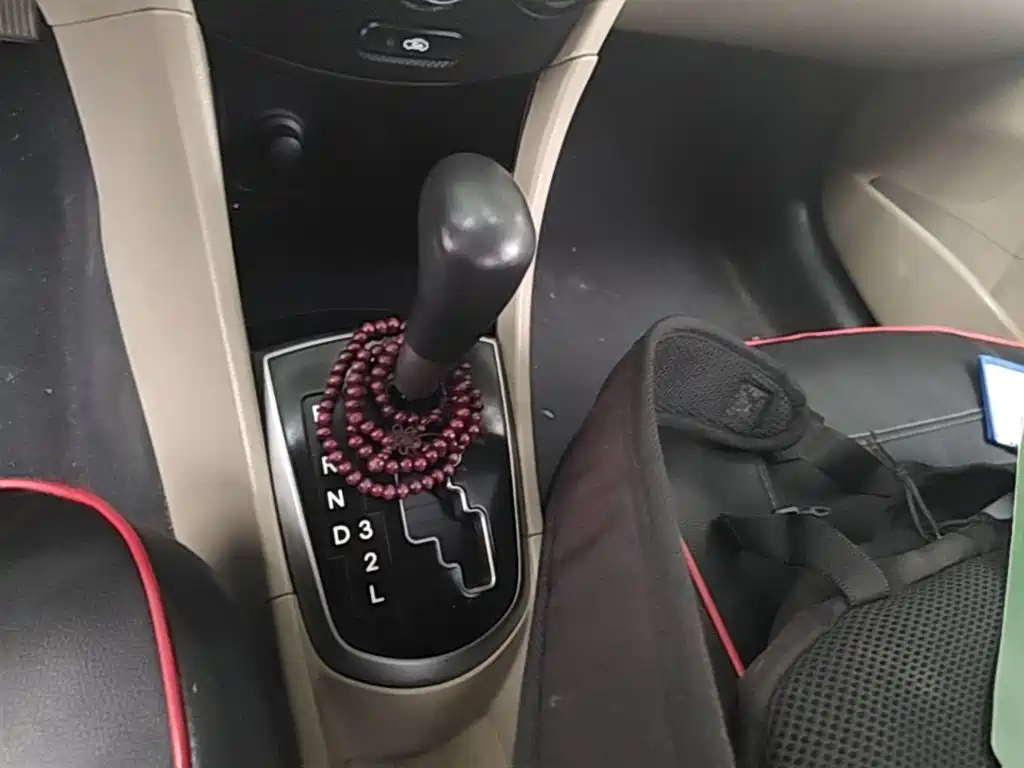 Hyundai Accent 2014 — фото 14