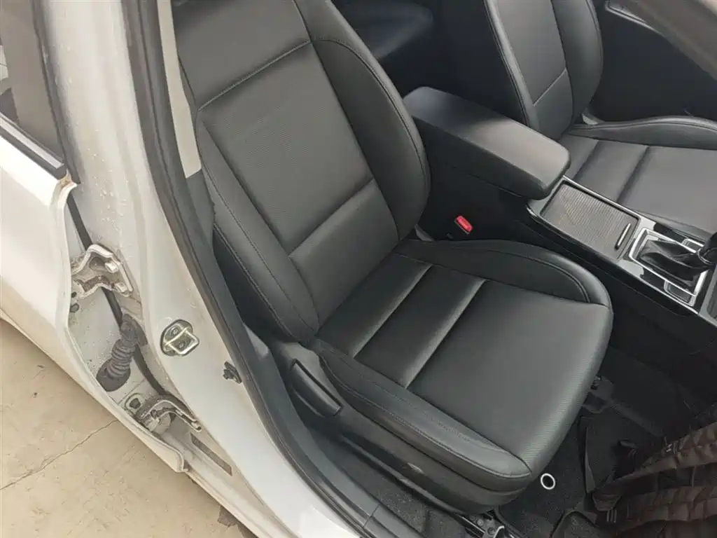 Hyundai Mistra 2014 — фото 25