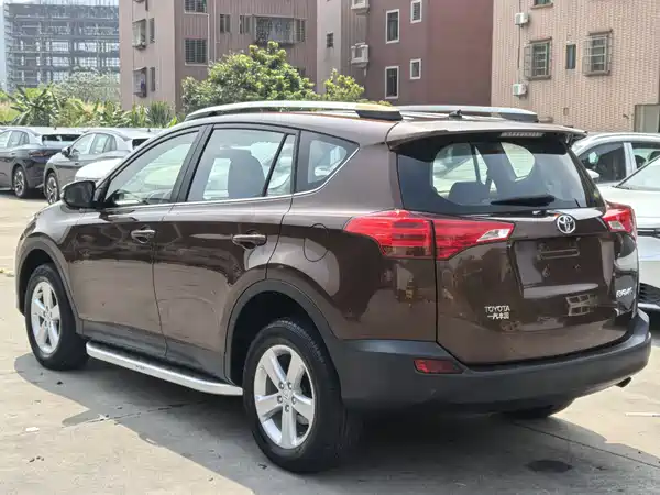 Toyota RAV4 2013
