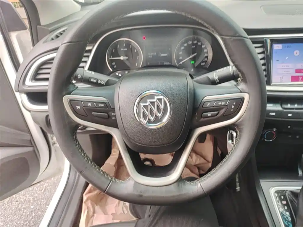 Buick Excelle 2018 — фото 11