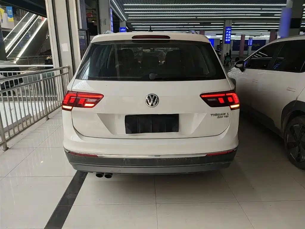 Volkswagen Tiguan L 2020 — фото 6