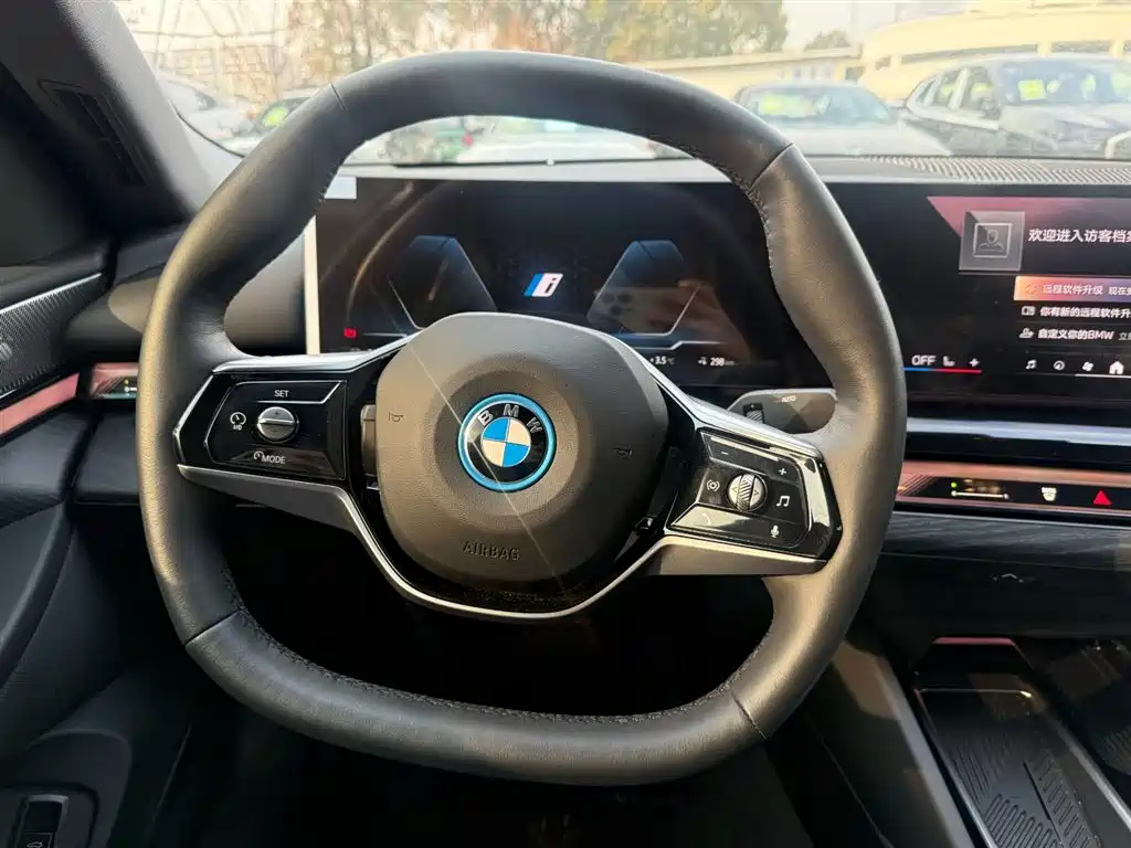 BMW i5 2025 — фото 10