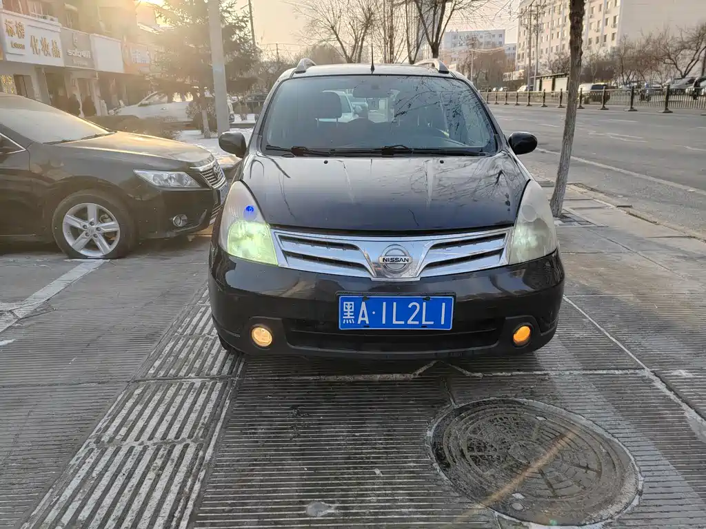 Nissan Livina 2013