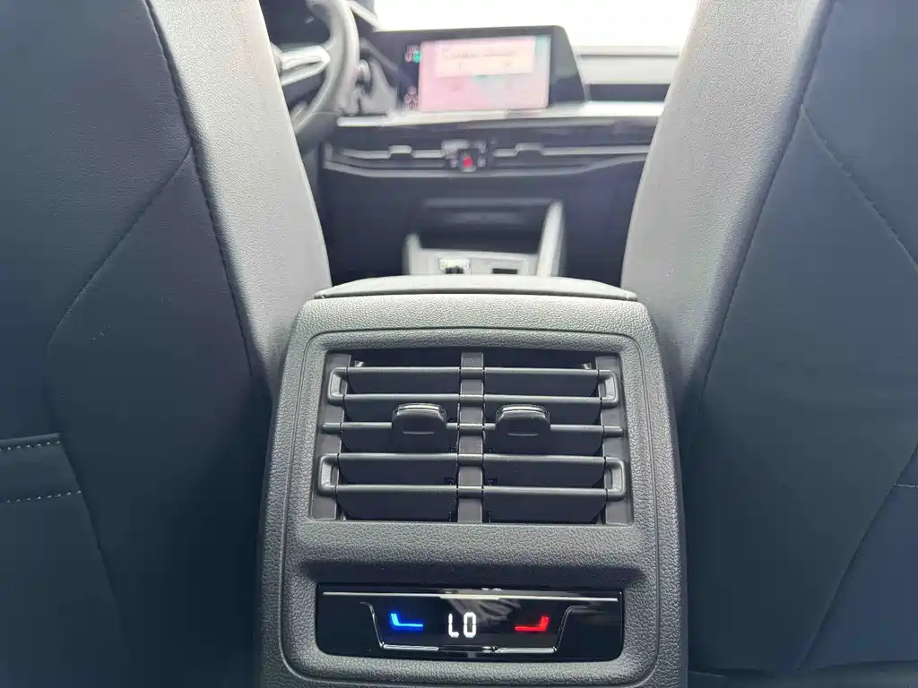 Volkswagen Golf 2022 — фото 19