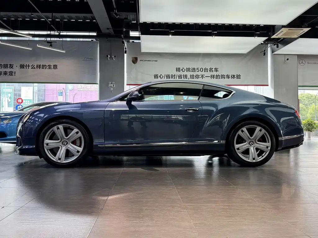 Bentley Continental 2016 — фото 17