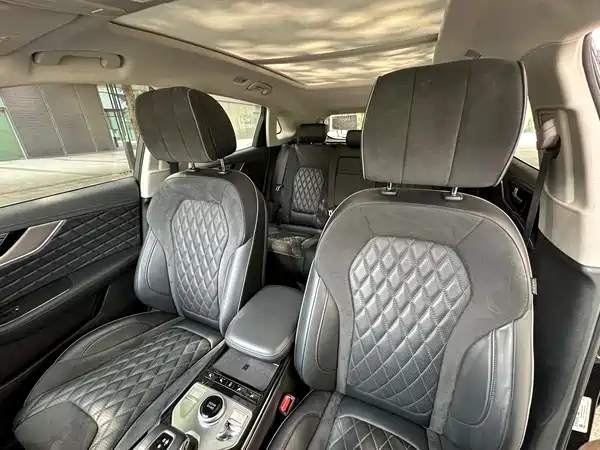 Hongqi HS5 2020