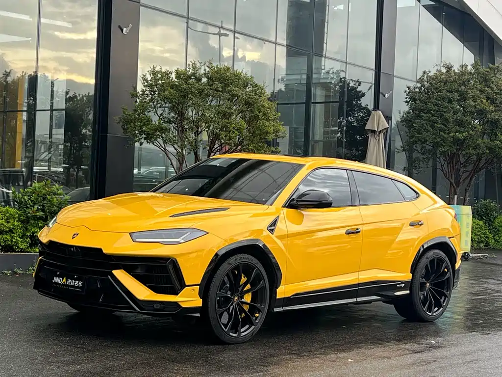 Lamborghini Urus 2024 — фото 1