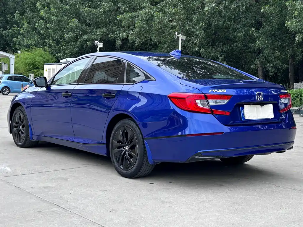 Honda Accord 2018 — фото 13