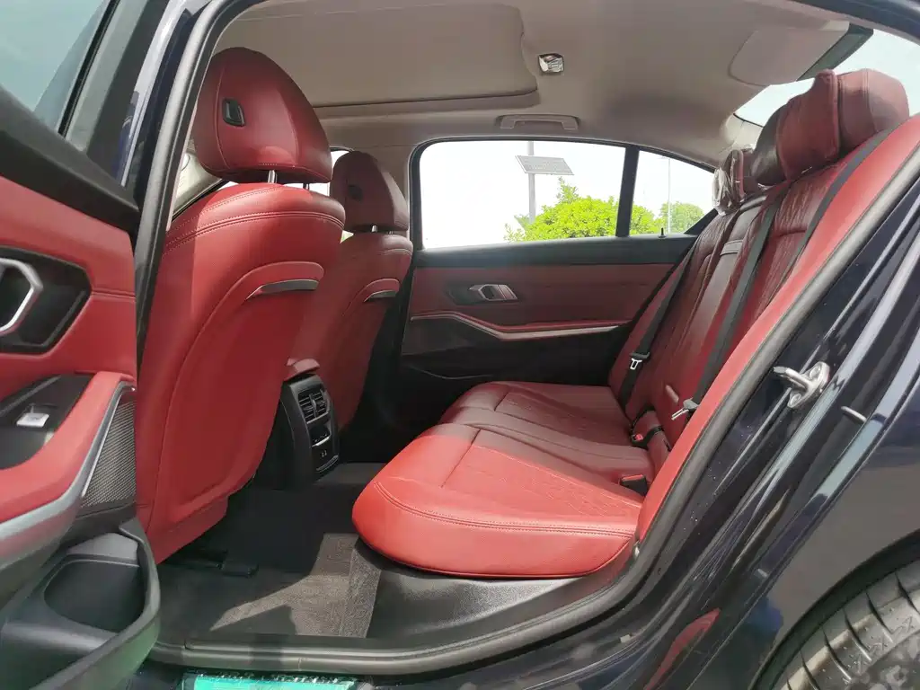 BMW i3 — фото 18