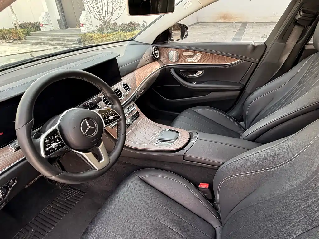 Mercedes-Benz E-Class 2020 — фото 4