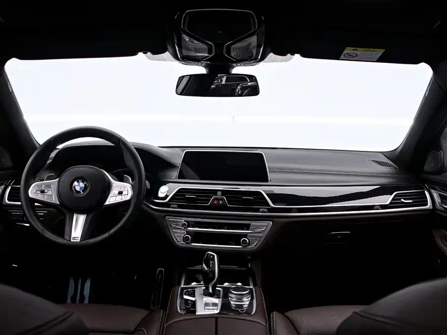 BMW 7 Series 2020 — фото 5