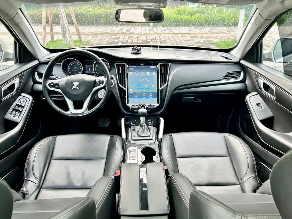 Zotye SR7 2018 — фото 13