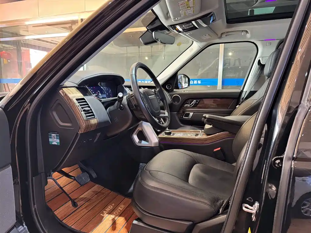 Land Rover Range Rover 2019 — фото 10