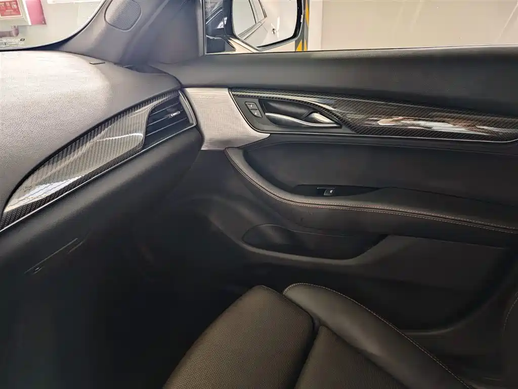 Cadillac CT5 2023 — фото 15