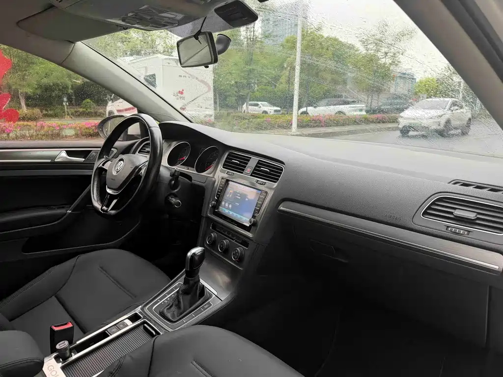 Volkswagen Golf 2015