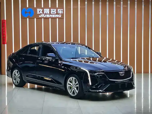 Cadillac CT4 2022
